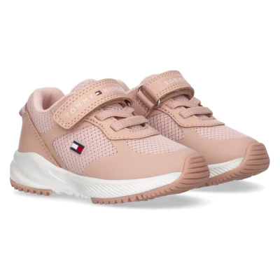 Abbildung von Tommy Hilfiger Sneaker, Freizeitschuh, Halbschuh, Schnürschuh mit Logoflagge