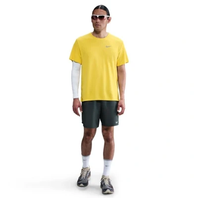 Abbildung von Nike Performance Miler Sport Tshirt, Herren, Größe: Large, Lightening/reflective silver
