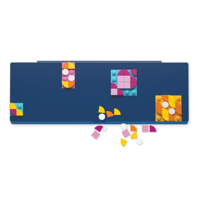 Abbildung von Lego Federmäppchen Dots + Charms, Offiziell Lizenziertes Produkt von Lego, Enthält 1 Etui und 46 authentische Legosteine, Lustiges Geschenk