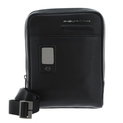 Abbildung von Piquadro Akron UMHÄNGETASCHE Leder 17 CM Umhängetasche, Herren, Größe: One Size, Black