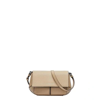 Abbildung von Liebeskind Berlin Women&#039;s Lilly Heavy Pebble S Sandy Crossbody