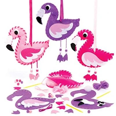Abbildung von Baker Ross AT691 „Flamingo“ Nähsets, 3 Stück, einführendes Nähen für Anfänger und Kinder Kunsthandwerk Bastelprojekte