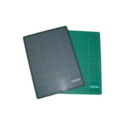 Abbildung von styro Schneidematte 45,0 x 30,0 cm grün/schwarz