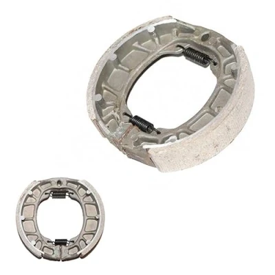 Abbildung von TROMMEL BREMSBELÄGE BREMSBACKEN hinten 50 125ccm * Ø 105mm für BAOTIAN SARO BENZHOU YIYING FLEX TECH MOTINO BENERO GMX JINLUN JMSTAR KREIDLER YIBEN ZNEN KYMCO JINAN REX FOSTI ROLLER