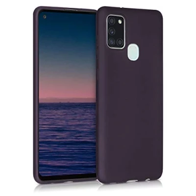 Abbildung von kwmobile Case kompatibel mit Samsung Galaxy A21s Hülle Schutzhülle aus Silikon metallisch schimmernd Handyhülle Metallic Brombeere