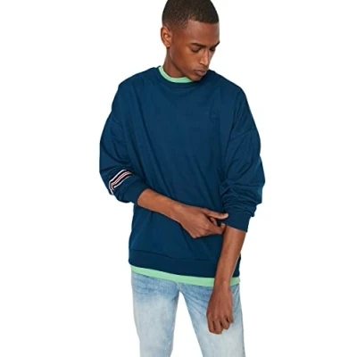 Abbildung von Trendyol Herren Rundhalsausschnitt, einfarbiges Oversize Sweatshirt, Öl, Small