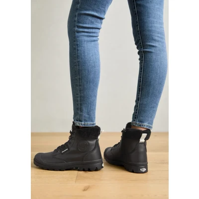 Abbildung von Palladium Pampa WARM Schnürstiefelette, Damen, Größe: 42, Black Schuhe