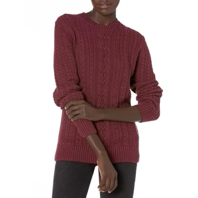 Abbildung von Amazon Essentials Damen Fisherman Cable Langarm Pullover mit Rundhalsausschnitt (in Übergröße erhältlich), Dunkles Burgunderrot, S