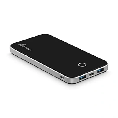 Abbildung von MediaRange Mobiles Ladegerät I Powerbank 10.000mAh, 2x USB A und 1x C®, unterstützt C® Power Delivery and Quick Charge™, schwarz/silber