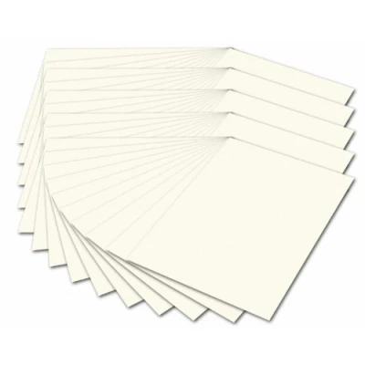 Abbildung von folia 614/50 01 Fotokarton DIN A4, 300 g/qm, 50 Blatt, perlweiß zum Basteln und kreativen Gestalten von Karten, Fensterbildern für Scrapbooking