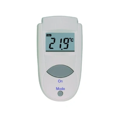 Abbildung von TFA Dostmann Infrarot Thermometer Mini Flash, 31.1108, berührungsloses Messen von Oberflächen, 1s Messdauer, gemäß HACCP, vielseitig nutzbar, L 37 x B 17 H 68 mm