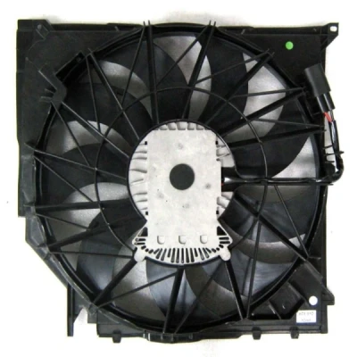 Abbildung von NRF 47672 Lüfter 494 12 600 mit Kühlerlüfterrahmen (Zarge), bürstenloser Motor Steuergerät BMW: X3 kfzteile, kfzteile24, bandel online, bandel,