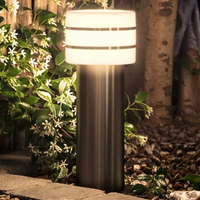 Abbildung von Philips Hue White Tuar Sockelleuchte für den Aussenbereich Stahl 806lm, dimmbar, warmweißes Licht, steuerbar via App, kompatibel mit Amazon Alexa (Echo, Echo Dot)