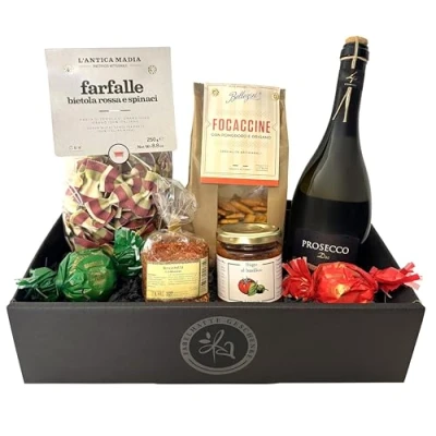 Abbildung von Italienisches Geschenkset mit trockenem Rotwein, Pasta, Sugo Basilico und Gewürzmischung all`Arrabiata Ein Präsentkorb italienischen Spezialitäten für Männer Frauen.