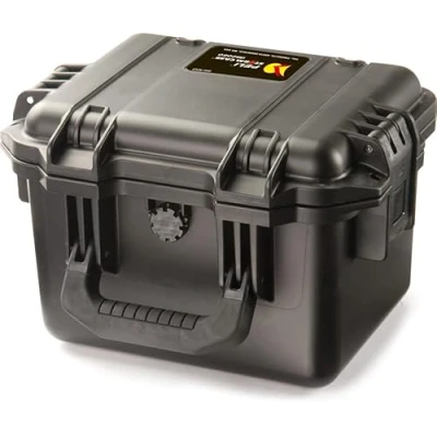 Abbildung von Peli Storm IM2075 Tiefe Schützende Box, IP67 Wasser und Staubdicht, 8L Volumen, Ohne Schaum, Schwarz
