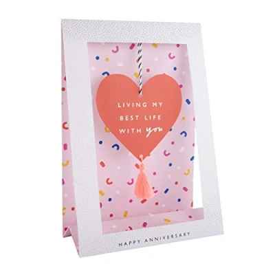 Abbildung von Hallmark Our Anniversary Karte Gerahmtes Herz Design