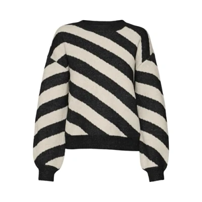 Abbildung von VERO MODA Female Strickpullover VMLARA Pullover