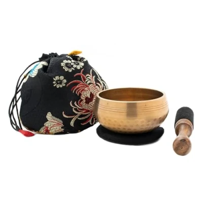 Abbildung von Gegossene Klangschalen Set in gehämmerter Antik Optik, Kindergarten, Yoga, zum Zeichen der Aufmerksamkeit geeignet, inklusiv Holz /Lederklöppel sowie schwarzer Unterlage, verpackt im Beutel 5053