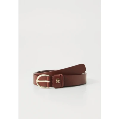 Abbildung von Tommy Hilfiger Damen Gürtel Essential Effortless 2, Rot (Deep Rouge), 75 cm