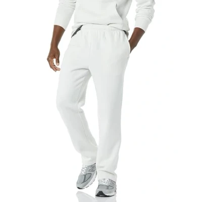 Abbildung von Amazon Essentials Herren Fleece Jogginghose mit offenem Saum (erhältlich in den Größen L und L), Weiß, XXL