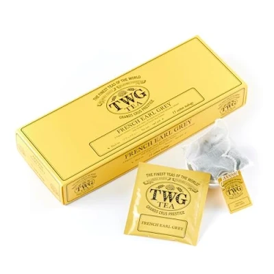 Abbildung von TWG Tea French Earl Grey Schwarzer Tee Zitrusfrüchte und Blaue Kornblumen 15 Handgenähte Teebeutel aus Baumwolle Geschenkset