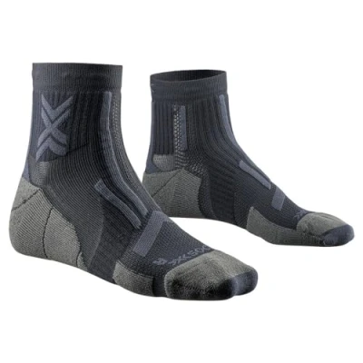 Abbildung von X Socks Run Perform Ankle Trailrun Laufsocke Schwarz Mann Grösse 45 47
