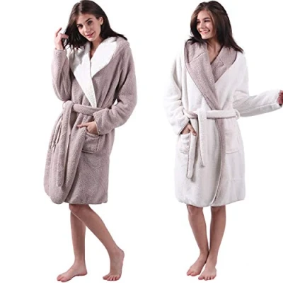 Abbildung von HOMELEVEL Bademantel Sherpa Wende Lammfell Optik Kapuze Damen/Herren, Polyester