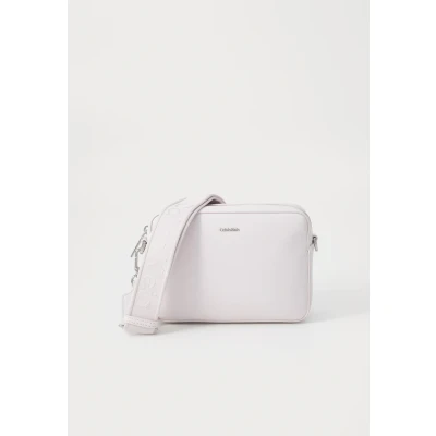 Abbildung von Calvin Klein MUST Small Camera BAG Umhängetasche, Damen, Größe: One Size, Orchid ice