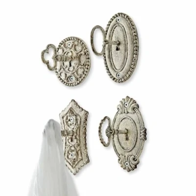 Abbildung von Loberon Haken 4er Set Codrington, vielseitig nutzbar, stilvolle Vintage Designs, Schlüssel Optik mit Antik Finish, Shabby Charme, Dekoration, Zink, antiksilber