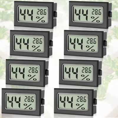 Abbildung von Sprifityy 8 Stück Mini Hygrometer Digital, mit Celsius 50C +70C, Luftfeuchtigkeitsmesser Inklusive Batterien, Moderne Messtechnik, Thermo für Innenräume (Schwarz)