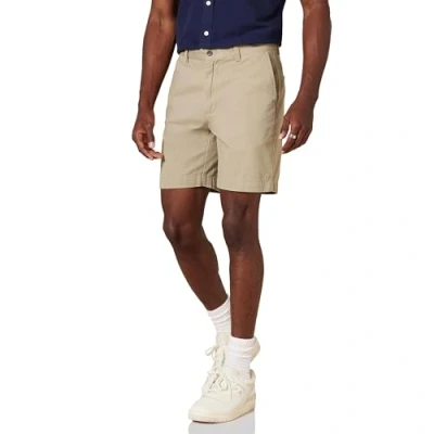 Abbildung von Amazon Essentials Herren Chinoshorts, 18 cm, Schlanker Schnitt, Khakibraun, 30W