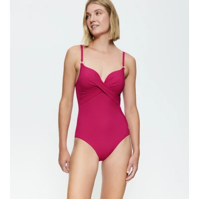 Abbildung von Triumph Badeanzug Summer Twist OWP Eleganz und Komfort