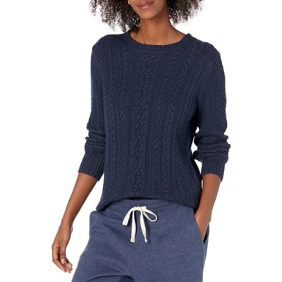Abbildung von Amazon Essentials Damen Fisherman Cable Langarm Pullover mit Rundhalsausschnitt (in Übergröße erhältlich), Marineblau, S