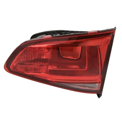 Abbildung von ABAKUS 441 1339R LD UE Rückleuchte rechts innerer Teil W21W, W16W Rot ohne Lampenträger, Glühlampe VOLKSWAGEN: Golf 7 Schrägheck