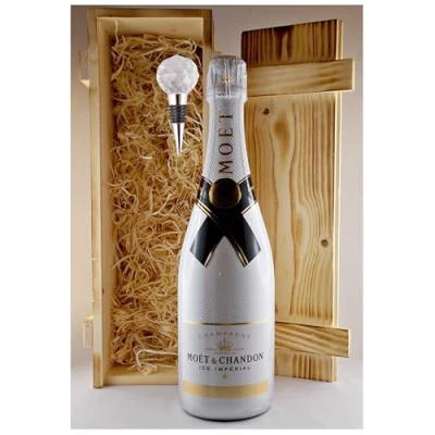 Abbildung von Geschenk Champagner Moet &amp; Chandon Ice Imperial + Flaschenverschluß in geflammter Holzkiste