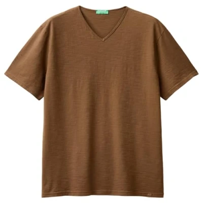 Abbildung von United Colors of Benetton Herren 3u53j1f15 T Shirt, braun, 56
