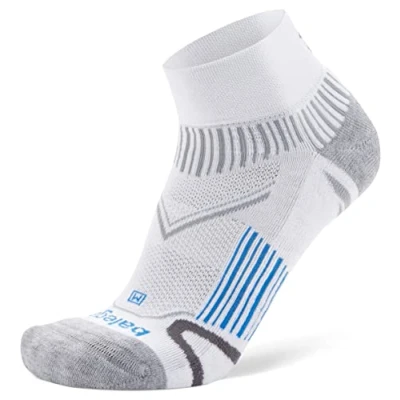 Abbildung von Balega Enduro Arch Support Quarter Socken für Männer und Frauen. Weiß. Groß