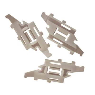 Abbildung von ROMIX C60429 Clip, Zier /Schutzleiste MERCEDES BENZ: C Klasse Limousine