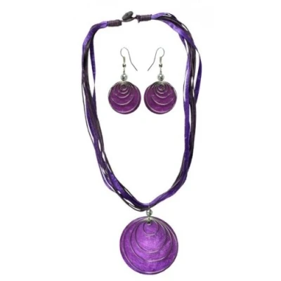 Abbildung von Woru Set aus Hals Kette und Ohrringen mit Muschel Anhänger in vielen, Farbe:lila