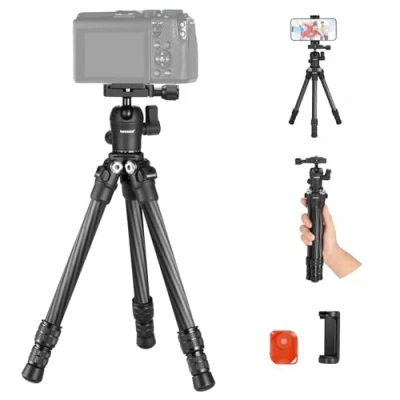 Abbildung von NEEWER TP09 Carbon Fiber Mini Stativ, 20“ Tischstativ mit 360 Kugelkopf, Telefonhalter, Fernbedienung, leichtes kompaktes Reisestativ für DSLR Kamera Video Camcorder, Telefon, Max. Belastung 11Pfund
