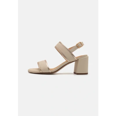 Abbildung von Clarks Ezoria Sling Riemensandalette, Damen, Größe: 38, Cream Schuhe