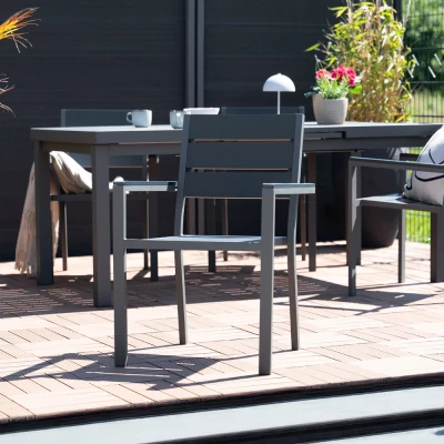 Abbildung von HOME DELUXE Gartenstuhl MADERA 7 Stühle