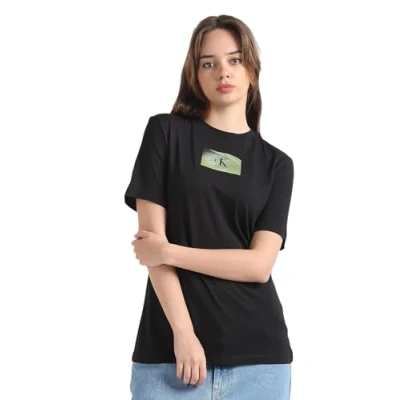 Abbildung von Calvin Klein Jeans Damen T Shirts Kurzarm Illuminated Box Logo Slim Tee Rundhalsausschnitt, Schwarz (Ck Black), S