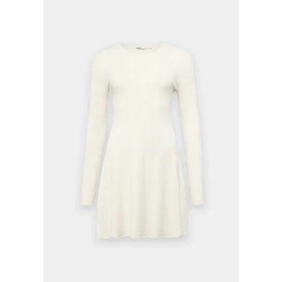Abbildung von ONLY Onlalma Oneck Strickkleid, Damen, Größe: XS, Whitecap gray
