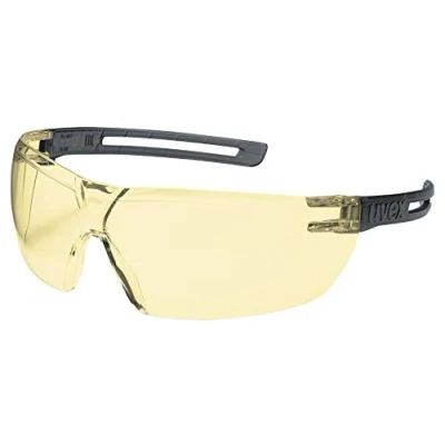 Abbildung von Uvex x fit Schutzbrille 9199 Kratzfest &amp; Beschlagfrei, 100% UV 400 Schutz Sicherheitsbrille mit Bernsteinfarbener Scheibe Chemikalienbeständige Arbeitsbrille für Labore