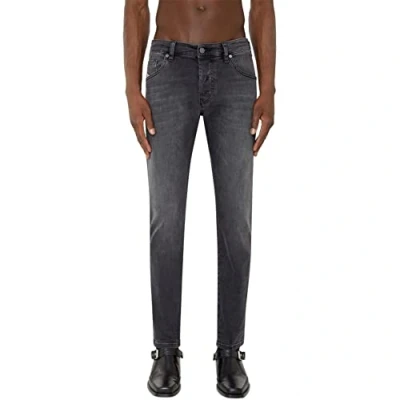 Abbildung von Diesel Tapered fit Jeans Regular Röhrenjeans D Yennox 0IHAV
