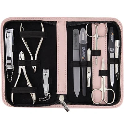 Abbildung von DREI SCHWERTER Germany 10 tlg. Maniküreset &#039;Spezia&#039; Nagel Etui in rosa Kunstleder Inhalt: Nagelschere, Hautschere, Nagelzange, Pinzette, Glasnagelfeile uvm
