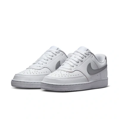 Abbildung von Nike SB Court Vision Sneaker low, Größe: 39, Weiss silber Leder/synthetik