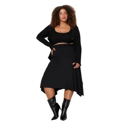 Abbildung von TRENDYOL Damen Tier Midi Asymmetrisch Eine Linie Rock in Übergröße Skirt, Schwarz, 4XL Größen