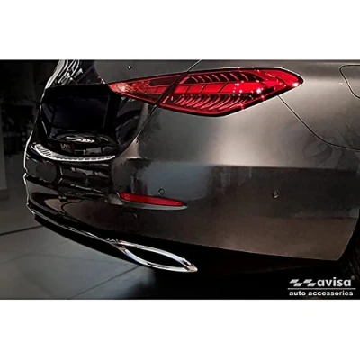 Abbildung von Avisa Chrom Edelstahl Heckstoßstangenschutz kompatibel mit Mercedes C Klasse Limousine (W206) 2021 &#039;Ribs&#039;